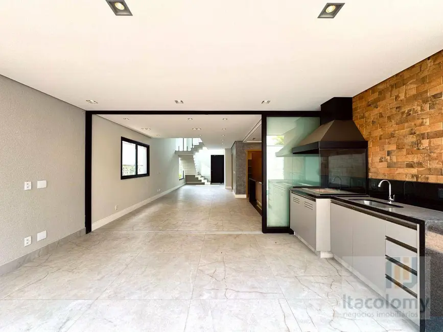 Foto 4 de Casa de Condomínio com 3 quartos à venda, 278m2 em Suru, Santana De Parnaiba - SP