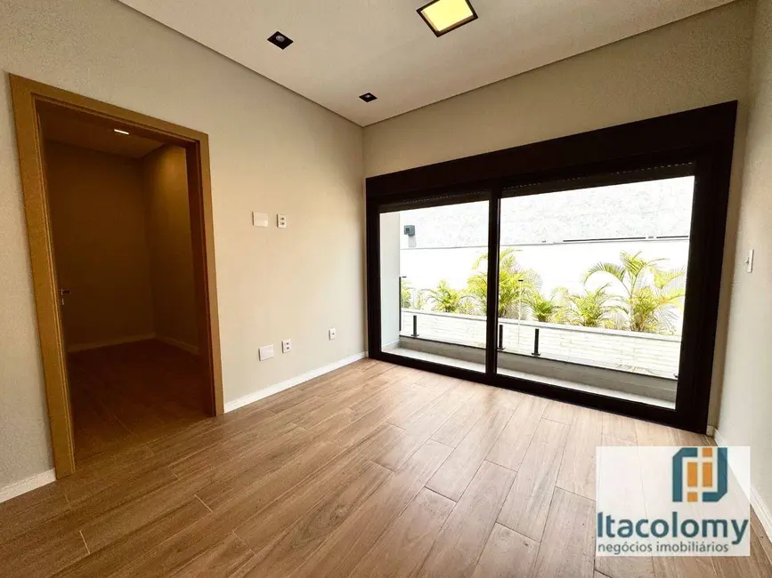 Foto 5 de Casa de Condomínio com 3 quartos à venda, 278m2 em Suru, Santana De Parnaiba - SP