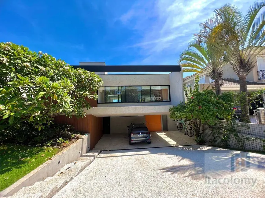 Casa de Condomínio com 3 quartos à venda, 571m2 em Barueri - SP - imagem 6 Foto 6 de Casa de Condomínio com 3 quartos à venda, 571m2 em Barueri - SP