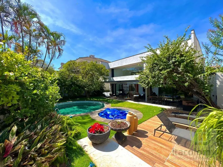 Foto 2 de Casa de Condomínio com 3 quartos à venda, 571m2 em Barueri - SP