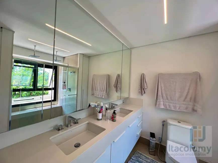 Casa de Condomínio com 3 quartos à venda, 571m2 em Barueri - SP - imagem 9 Foto 9 de Casa de Condomínio com 3 quartos à venda, 571m2 em Barueri - SP