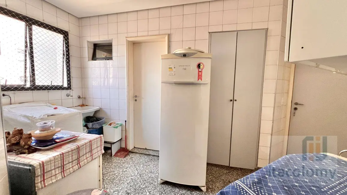 Apartamento com 4 quartos à venda, 320m2 em Vila Mariana, São Paulo - SP - imagem 5 Foto 5 de Apartamento com 4 quartos à venda, 320m2 em Vila Mariana, São Paulo - SP