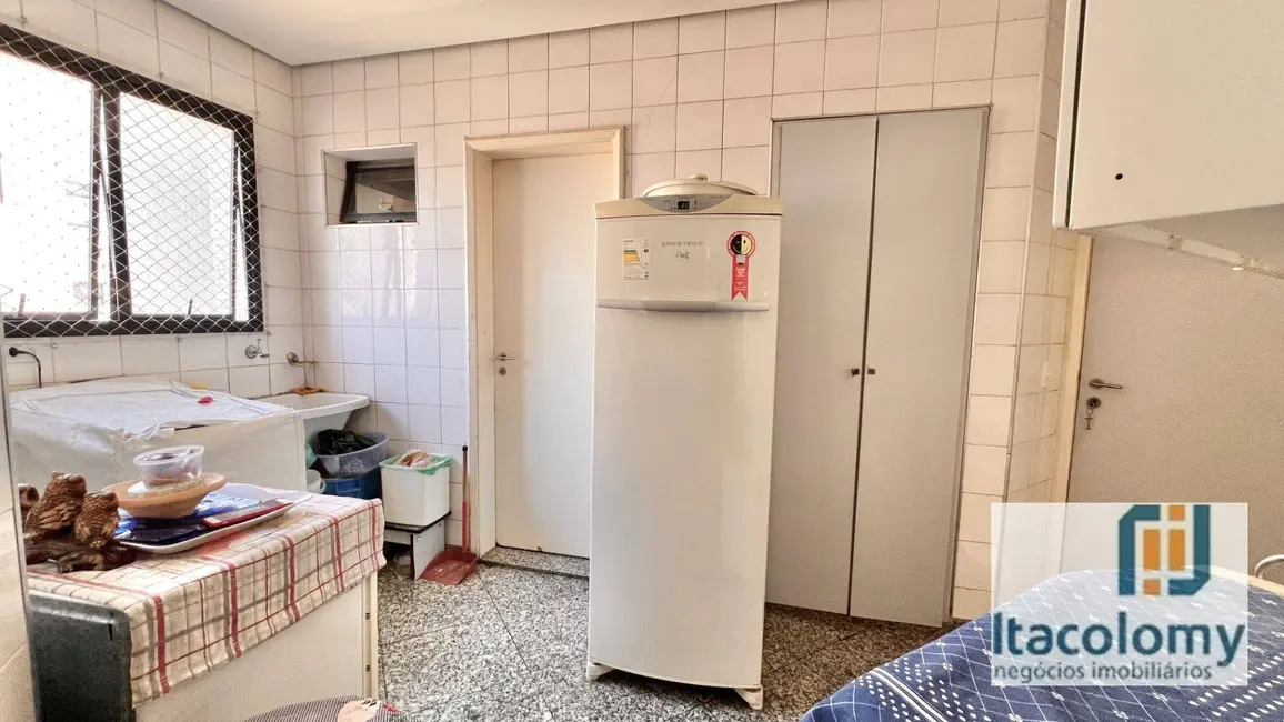 Foto 5 de Apartamento com 4 quartos à venda, 320m2 em Vila Mariana, São Paulo - SP