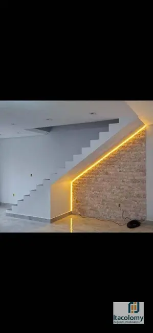 Casa com 3 quartos à venda, 175m2 em Portais (Polvilho), Cajamar - SP - imagem 2 Foto 2 de Casa com 3 quartos à venda, 175m2 em Portais (Polvilho), Cajamar - SP