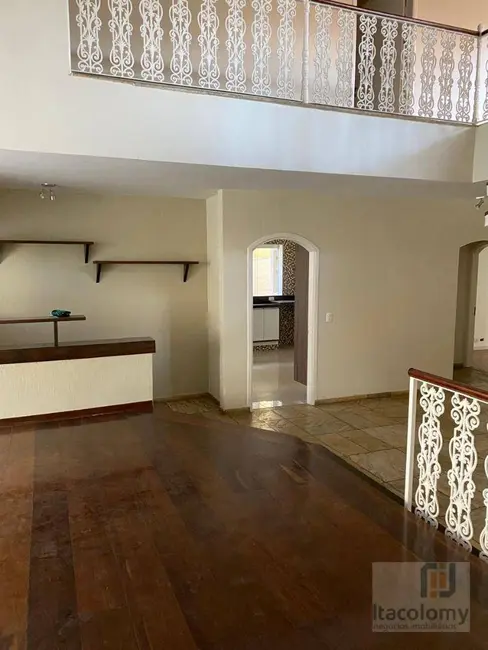 Foto 3 de Casa de Condomínio com 3 quartos à venda, 560m2 em Barueri - SP
