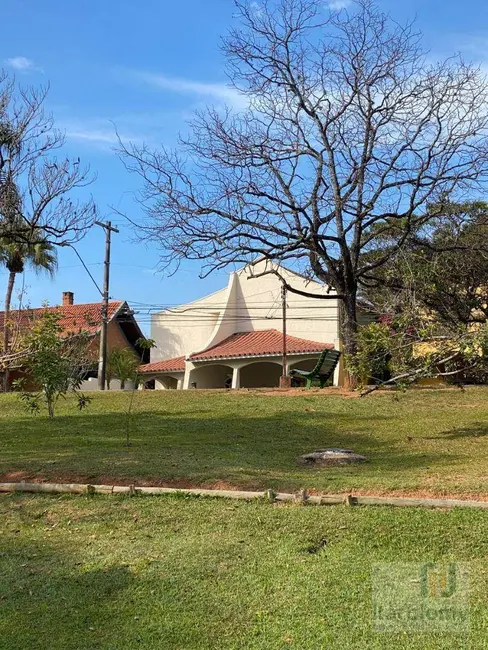 Casa de Condomínio com 3 quartos à venda, 560m2 em Barueri - SP - imagem 2 Foto 2 de Casa de Condomínio com 3 quartos à venda, 560m2 em Barueri - SP