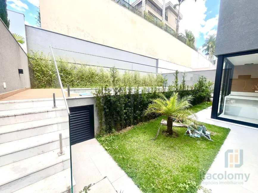 Casa de Condomínio com 5 quartos à venda, 500m2 em Tamboré, Barueri - SP - imagem 7 Foto 7 de Casa de Condomínio com 5 quartos à venda, 500m2 em Tamboré, Barueri - SP