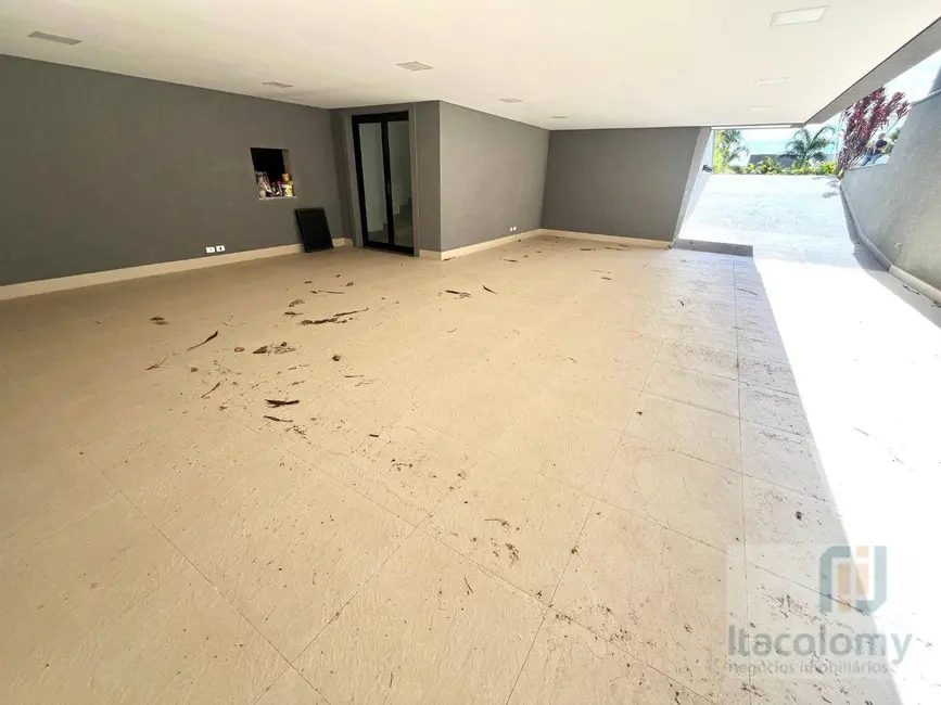 Casa de Condomínio com 5 quartos à venda, 500m2 em Tamboré, Barueri - SP - imagem 3 Foto 3 de Casa de Condomínio com 5 quartos à venda, 500m2 em Tamboré, Barueri - SP