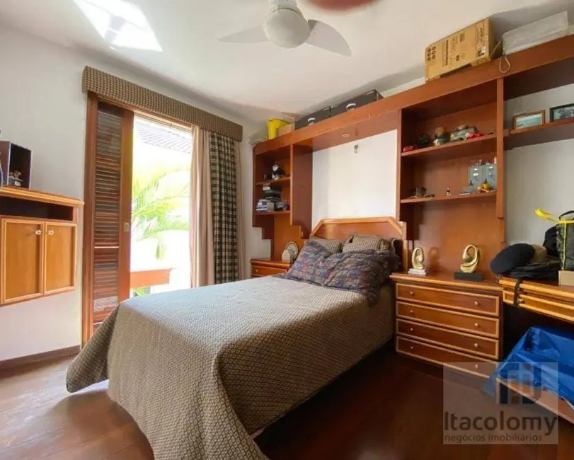 Casa de Condomínio com 4 quartos à venda, 640m2 em Barueri - SP - imagem 9 Foto 9 de Casa de Condomínio com 4 quartos à venda, 640m2 em Barueri - SP