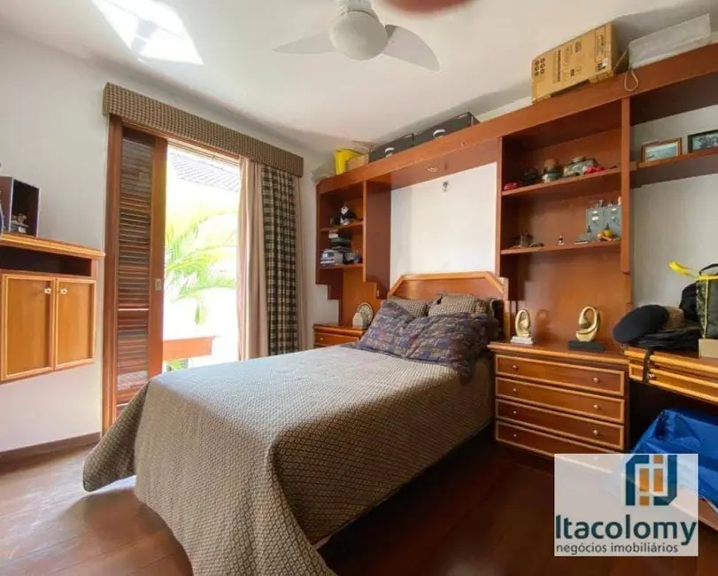 Foto 9 de Casa de Condomínio com 4 quartos à venda, 640m2 em Barueri - SP