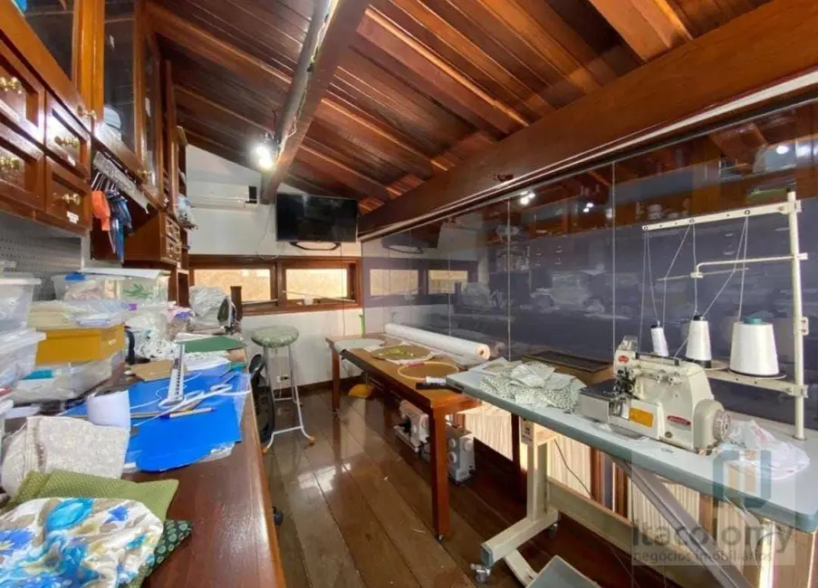 Foto 3 de Casa de Condomínio com 4 quartos à venda, 640m2 em Barueri - SP