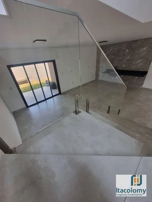 Casa de Condomínio com 3 quartos à venda, 140m2 em Aracariguama - SP - imagem 7 Foto 7 de Casa de Condomínio com 3 quartos à venda, 140m2 em Aracariguama - SP