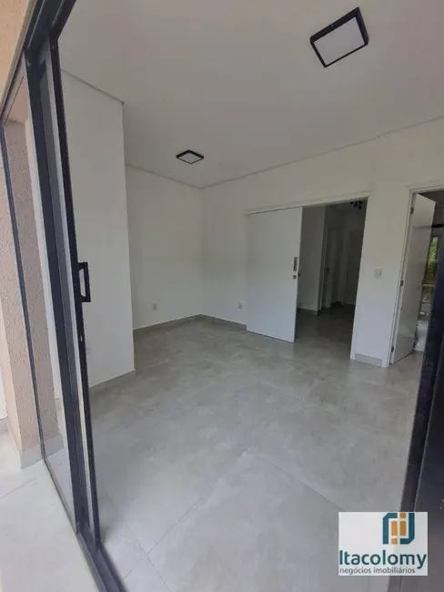 Casa de Condomínio com 3 quartos à venda, 140m2 em Aracariguama - SP - imagem 9 Foto 9 de Casa de Condomínio com 3 quartos à venda, 140m2 em Aracariguama - SP