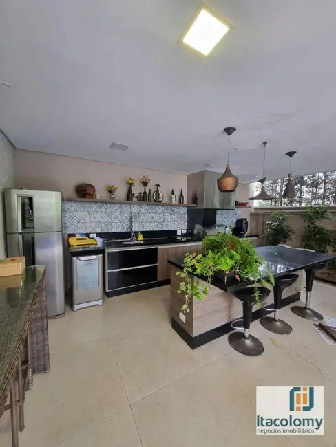 Casa de Condomínio com 4 quartos para alugar, 450m2 em Alphaville Conde II, Barueri - SP - imagem 7 Foto 7 de Casa de Condomínio com 4 quartos para alugar, 450m2 em Alphaville Conde II, Barueri - SP