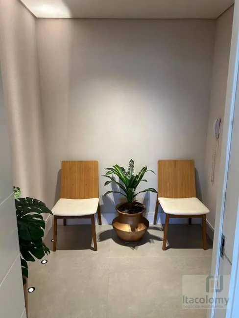 Apartamento com 4 quartos à venda e para alugar, 228m2 em Alphaville Empresarial, Barueri - SP - imagem 7 Foto 7 de Apartamento com 4 quartos à venda e para alugar, 228m2 em Alphaville Empresarial, Barueri - SP