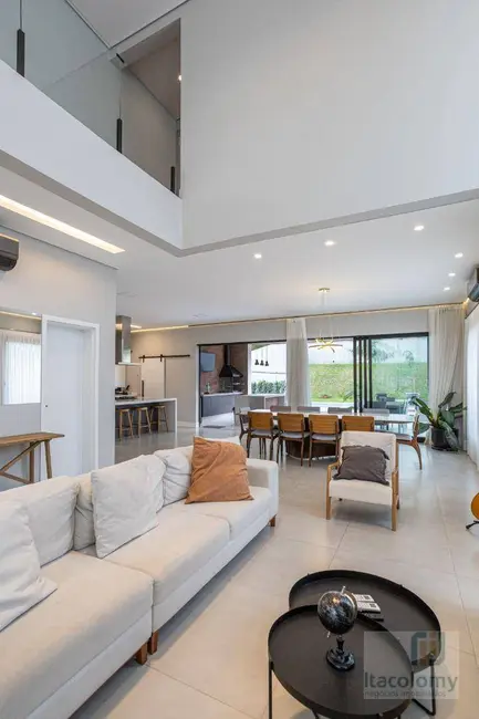 Foto 9 de Casa de Condomínio com 4 quartos à venda, 630m2 em Santana De Parnaiba - SP