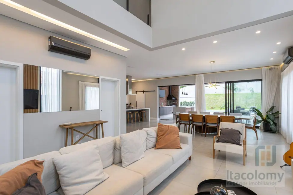 Foto 3 de Casa de Condomínio com 4 quartos à venda, 630m2 em Santana De Parnaiba - SP