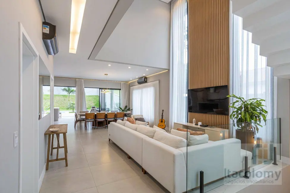 Foto 4 de Casa de Condomínio com 4 quartos à venda, 630m2 em Santana De Parnaiba - SP