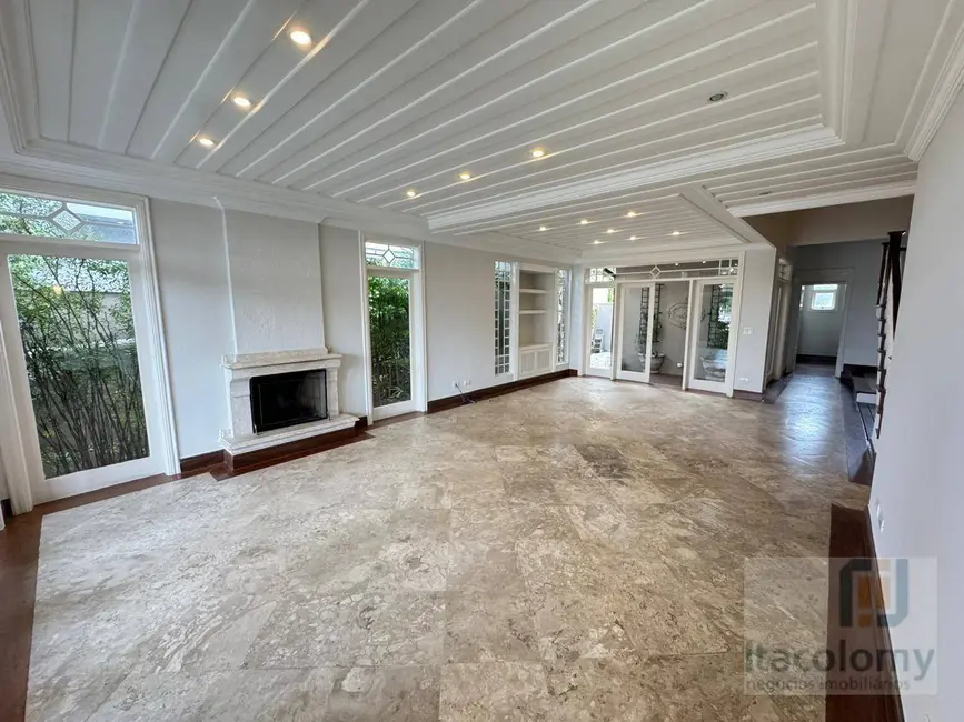 Casa de Condomínio com 4 quartos à venda, 560m2 em Barueri - SP - imagem 2 Foto 2 de Casa de Condomínio com 4 quartos à venda, 560m2 em Barueri - SP