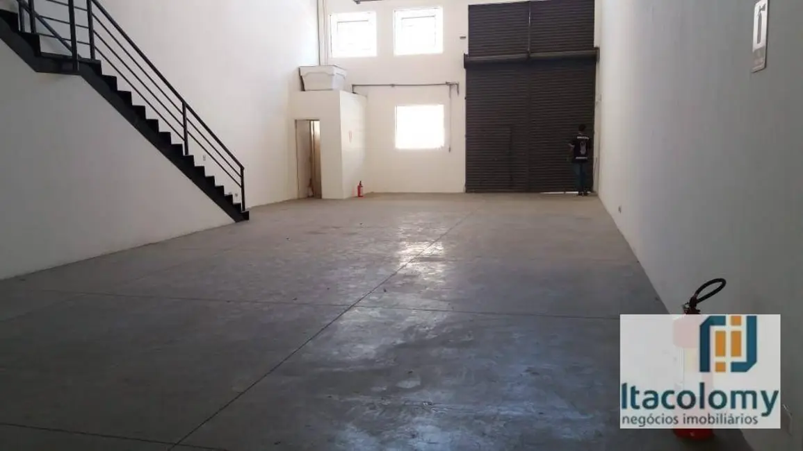 Foto 2 de Armazém / Galpão para alugar, 560m2 em Tamboré, Barueri - SP