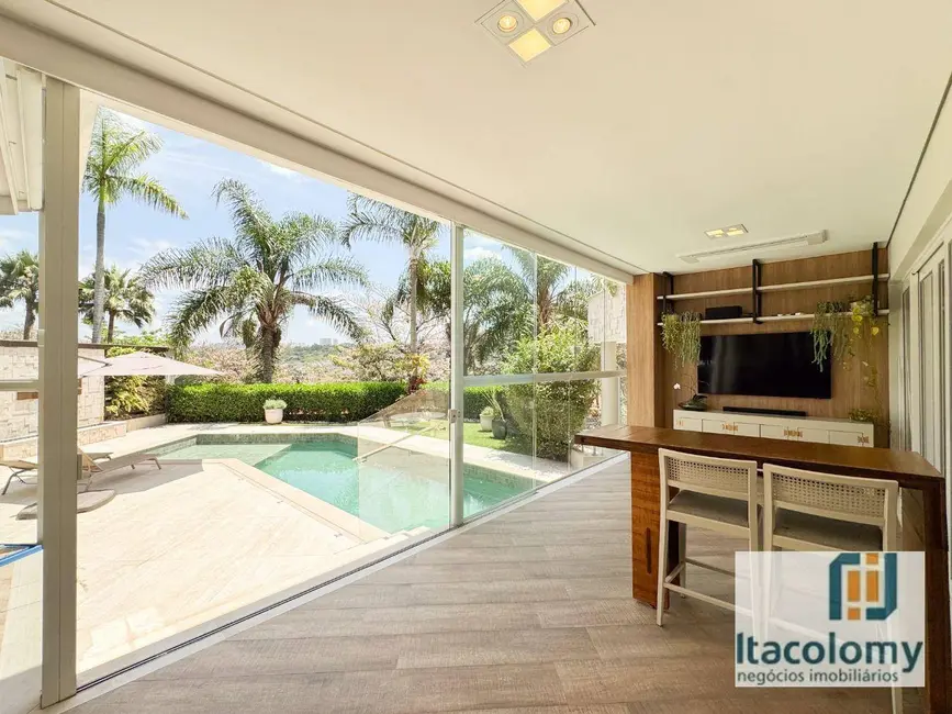 Casa de Condomínio com 5 quartos à venda, 1200m2 em Residencial Tamboré, Barueri - SP - imagem 5 Foto 5 de Casa de Condomínio com 5 quartos à venda, 1200m2 em Residencial Tamboré, Barueri - SP