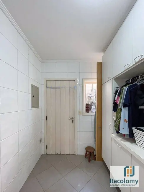 Foto 6 de Casa de Condomínio com 4 quartos à venda, 390m2 em Santana De Parnaiba - SP