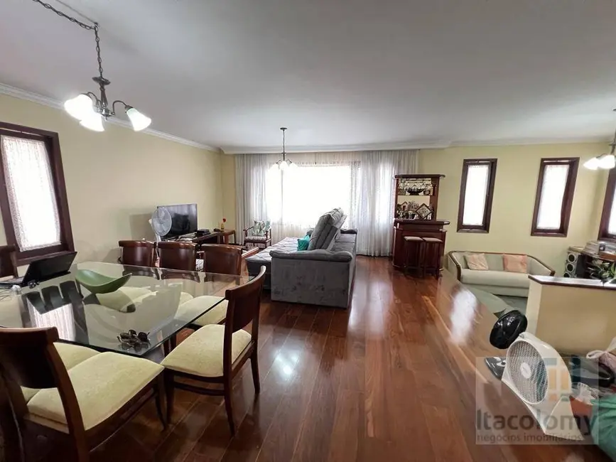 Foto 3 de Casa de Condomínio com 3 quartos à venda e para alugar, 330m2 em Santana De Parnaiba - SP