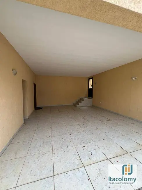 Foto 6 de Casa de Condomínio com 3 quartos à venda e para alugar, 330m2 em Santana De Parnaiba - SP
