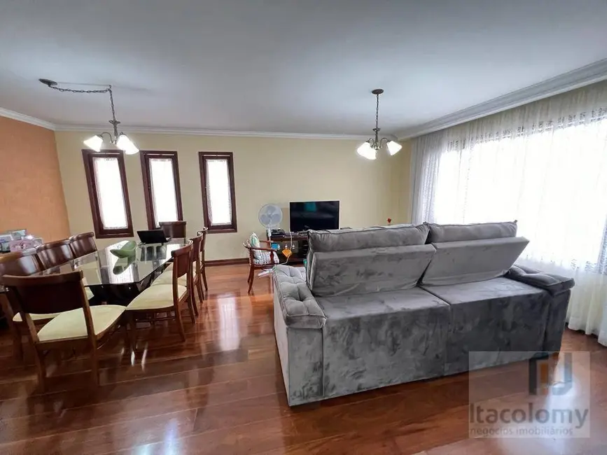 Foto 1 de Casa de Condomínio com 3 quartos à venda e para alugar, 330m2 em Santana De Parnaiba - SP