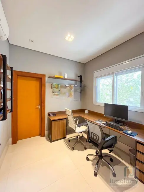 Casa de Condomínio com 4 quartos à venda, 540m2 em Santana De Parnaiba - SP - imagem 6 Foto 6 de Casa de Condomínio com 4 quartos à venda, 540m2 em Santana De Parnaiba - SP