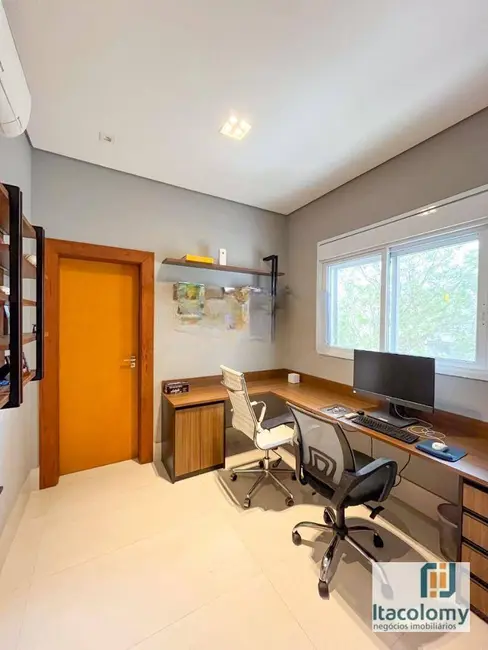 Casa de Condomínio com 4 quartos à venda, 540m2 em Santana De Parnaiba - SP - imagem 6 Foto 6 de Casa de Condomínio com 4 quartos à venda, 540m2 em Santana De Parnaiba - SP