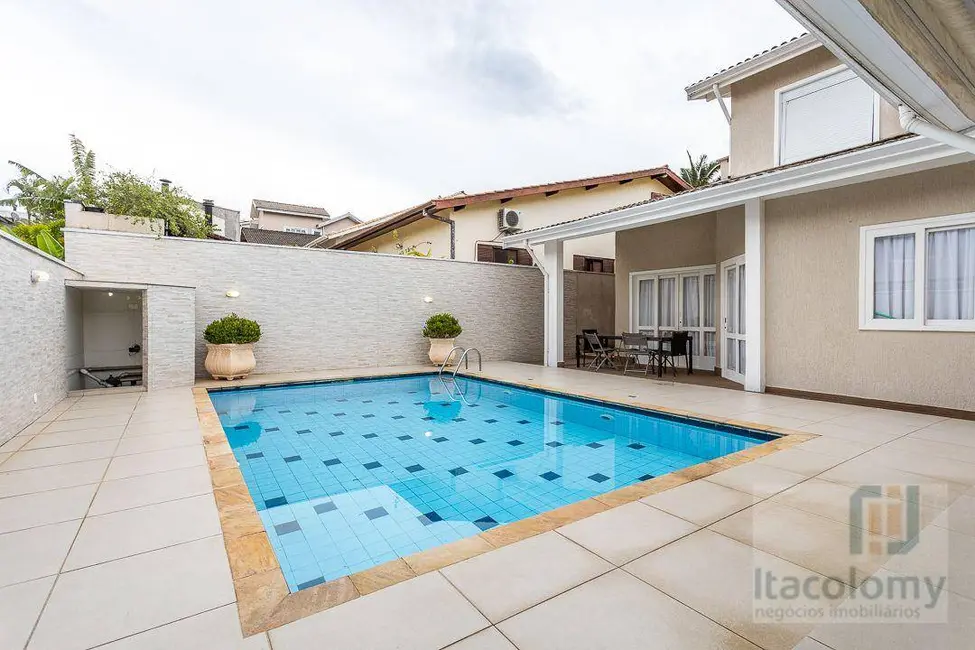 Foto 1 de Casa de Condomínio com 4 quartos à venda, 360m2 em Santana De Parnaiba - SP