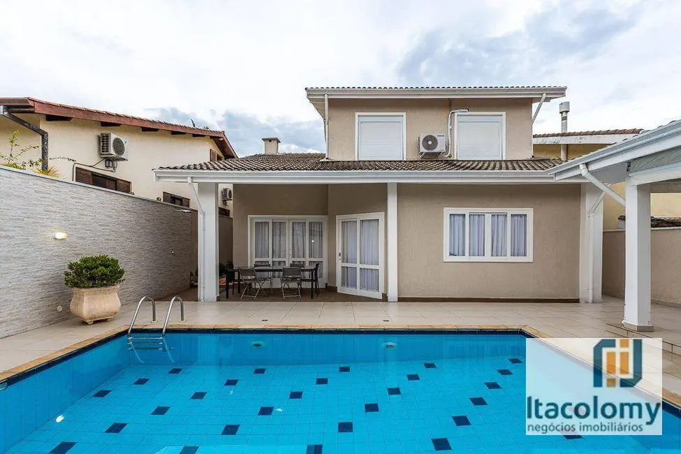 Foto 5 de Casa de Condomínio com 4 quartos à venda, 360m2 em Santana De Parnaiba - SP