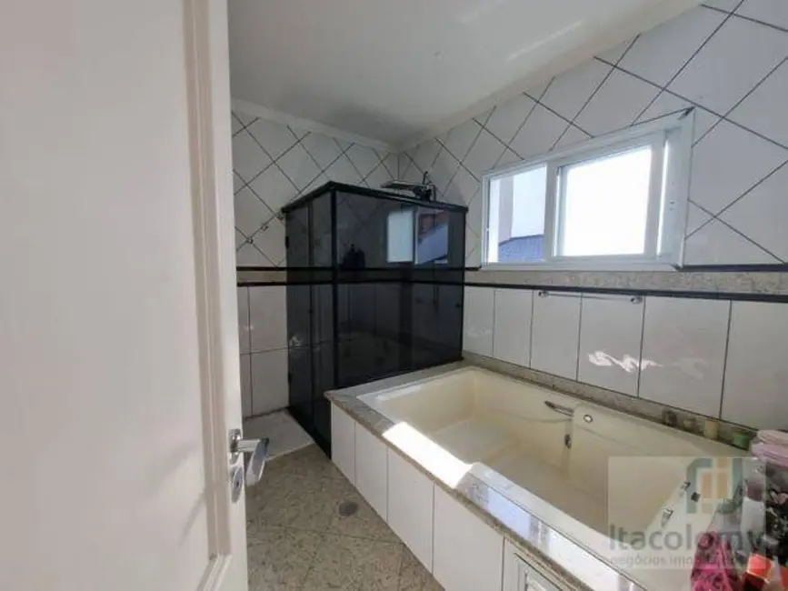 Foto 6 de Casa de Condomínio com 4 quartos para alugar, 420m2 em Santana De Parnaiba - SP