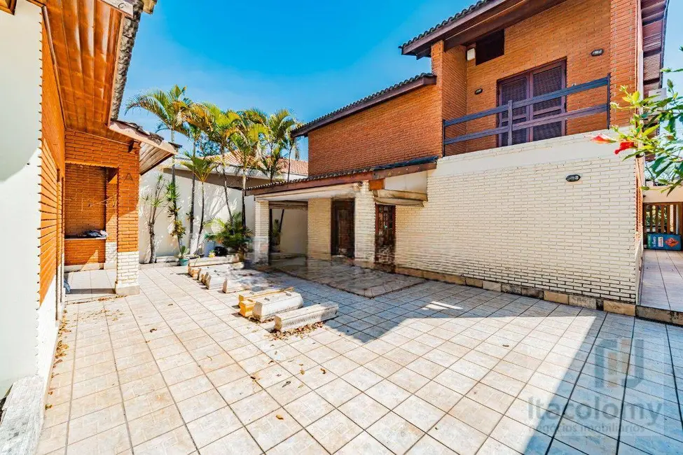 Foto 3 de Casa de Condomínio com 3 quartos à venda, 360m2 em Santana De Parnaiba - SP