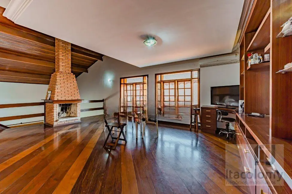 Foto 8 de Casa de Condomínio com 3 quartos à venda, 360m2 em Santana De Parnaiba - SP