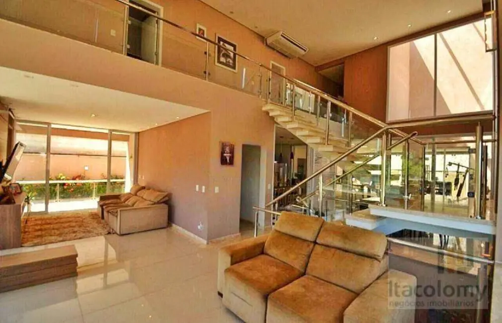 Foto 3 de Casa de Condomínio com 4 quartos à venda, 440m2 em Santana De Parnaiba - SP