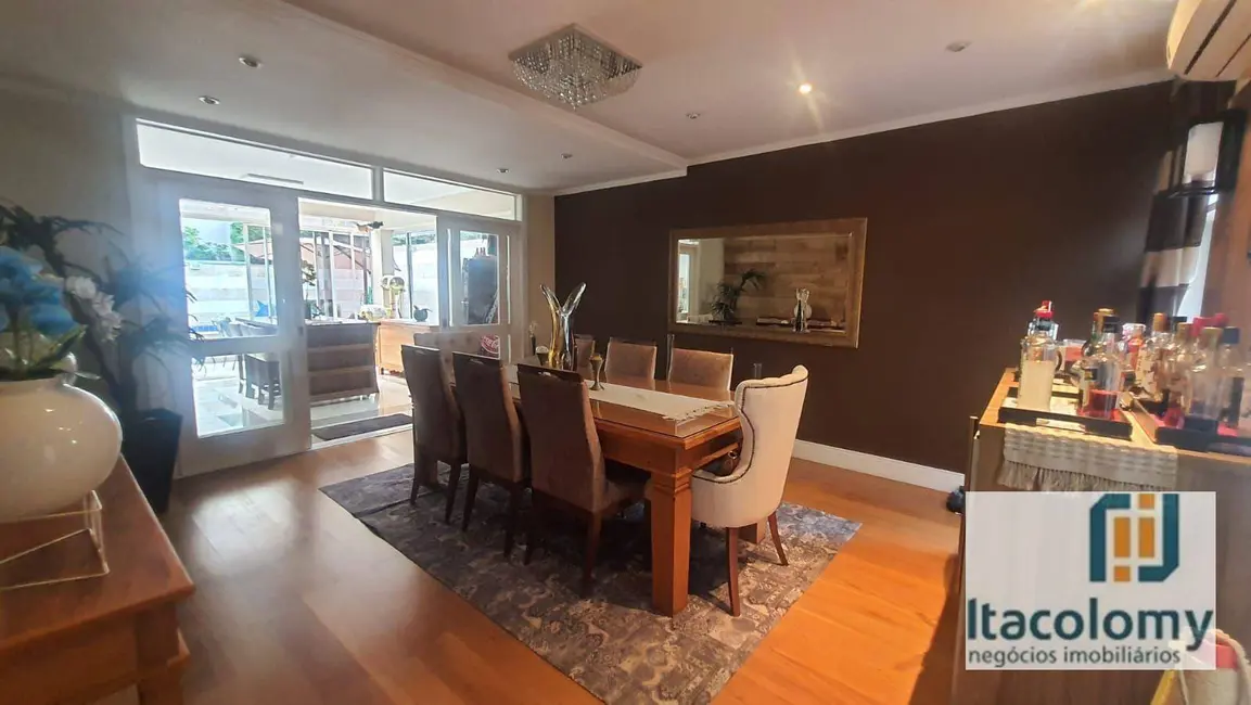 Casa de Condomínio com 5 quartos à venda, 450m2 em Santana De Parnaiba - SP - imagem 4 Foto 4 de Casa de Condomínio com 5 quartos à venda, 450m2 em Santana De Parnaiba - SP