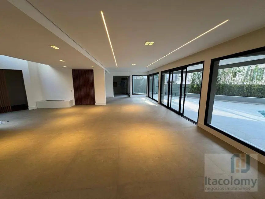 Foto 3 de Casa de Condomínio com 4 quartos à venda, 650m2 em Alphaville Residencial Zero, Barueri - SP