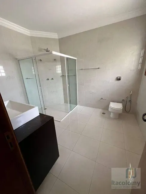 Foto 3 de Casa de Condomínio com 4 quartos para alugar, 620m2 em Santana De Parnaiba - SP