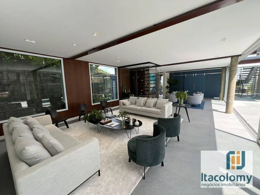 Foto 2 de Casa de Condomínio com 4 quartos à venda e para alugar, 507m2 em Santana De Parnaiba - SP