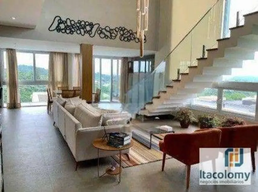 Casa de Condomínio com 3 quartos à venda, 490m2 em Santana De Parnaiba - SP - imagem 2 Foto 2 de Casa de Condomínio com 3 quartos à venda, 490m2 em Santana De Parnaiba - SP