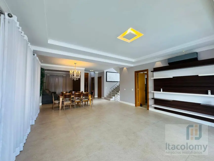 Casa de Condomínio com 4 quartos à venda e para alugar, 420m2 em Tamboré, Santana De Parnaiba - SP - imagem 4 Foto 4 de Casa de Condomínio com 4 quartos à venda e para alugar, 420m2 em Tamboré, Santana De Parnaiba - SP