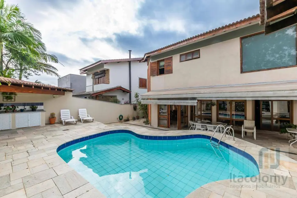Casa de Condomínio com 3 quartos à venda, 420m2 em Santana De Parnaiba - SP - imagem 2 Foto 2 de Casa de Condomínio com 3 quartos à venda, 420m2 em Santana De Parnaiba - SP