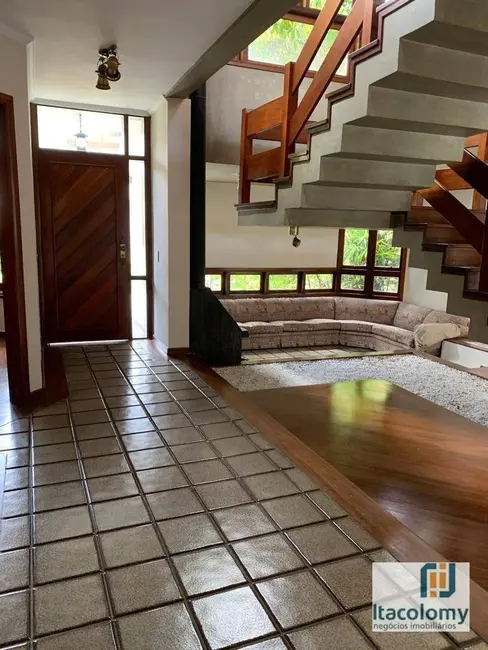 Foto 4 de Casa de Condomínio com 3 quartos à venda e para alugar, 720m2 em Santana De Parnaiba - SP