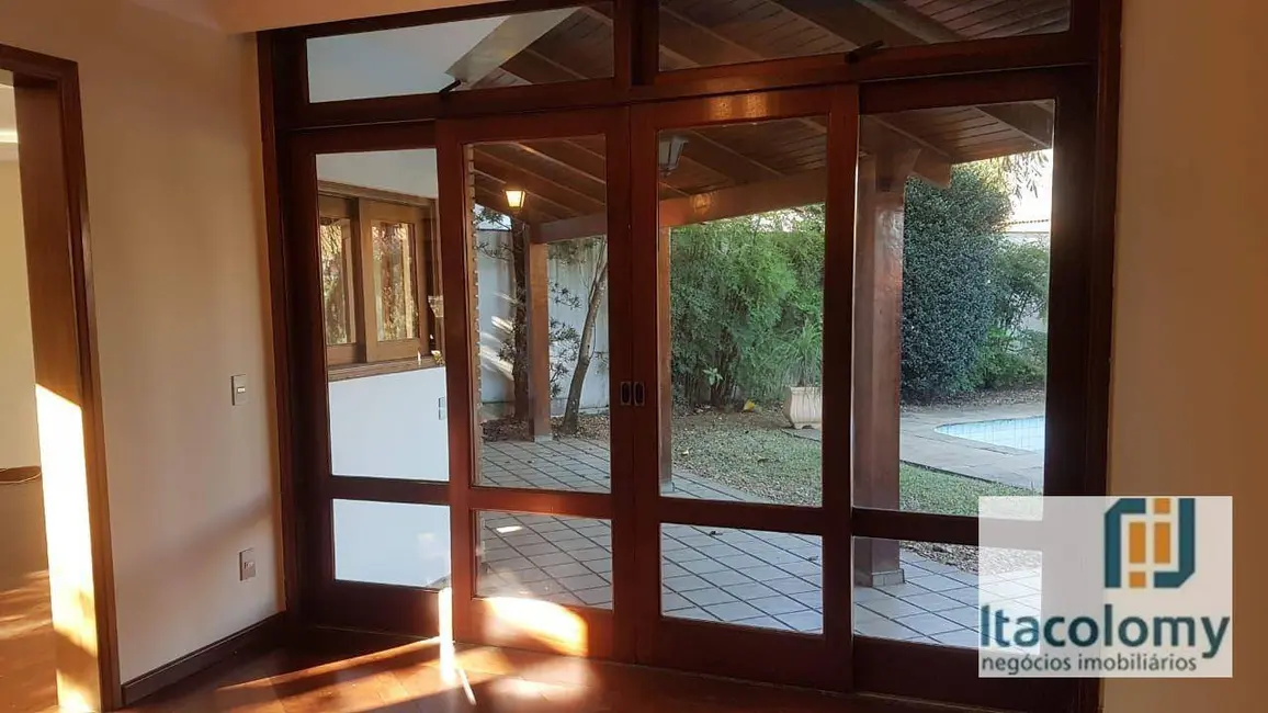 Foto 6 de Casa de Condomínio com 3 quartos à venda e para alugar, 720m2 em Santana De Parnaiba - SP