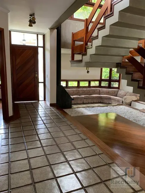 Foto 4 de Casa de Condomínio com 3 quartos à venda e para alugar, 720m2 em Santana De Parnaiba - SP