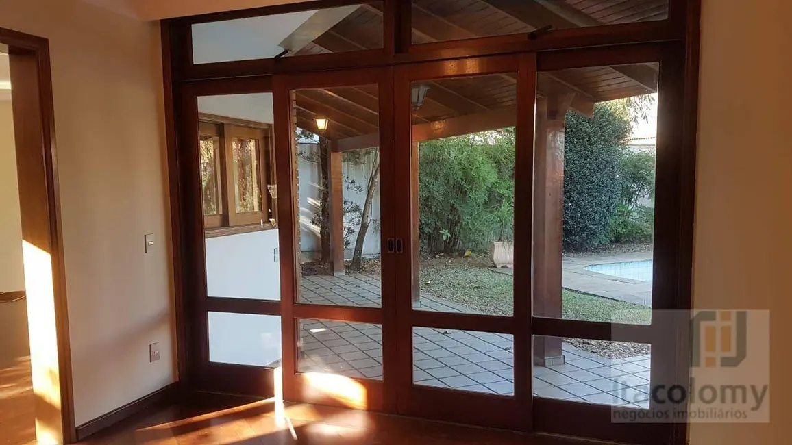 Foto 6 de Casa de Condomínio com 3 quartos à venda e para alugar, 720m2 em Santana De Parnaiba - SP