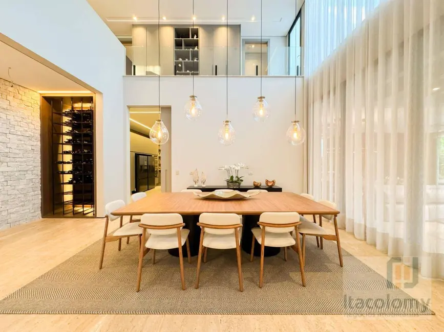 Foto 3 de Casa de Condomínio com 5 quartos à venda, 909m2 em Barueri - SP
