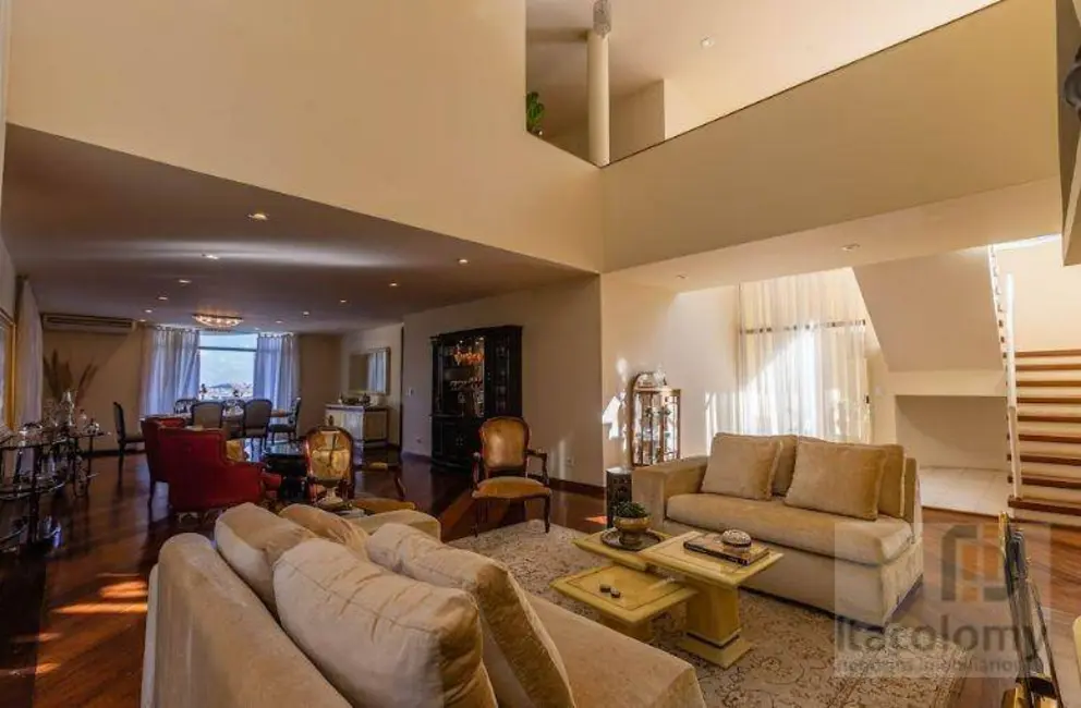 Foto 8 de Casa de Condomínio com 4 quartos à venda, 1100m2 em Santana De Parnaiba - SP